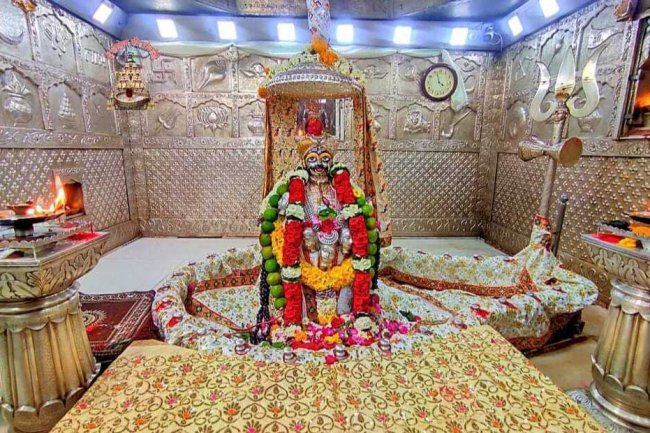 जानें, कौन सा फूल चढ़ाने से शिव जी होते हैं प्रसन्न