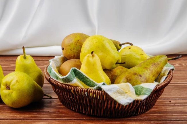 नाशपाती खाने के फायदे और नुकसान